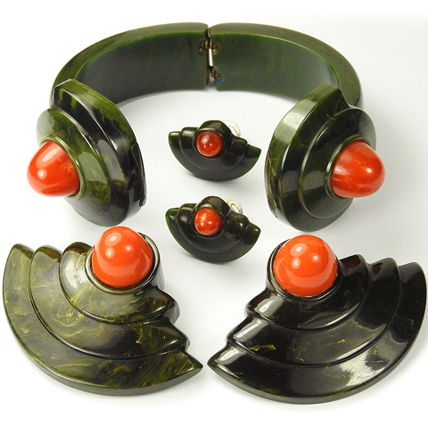 KTF Trifari 'Maggie Rouff' Green and Red Marbled Bakelite Bangle, Pair of Dress Clips and Clip Earrings Set