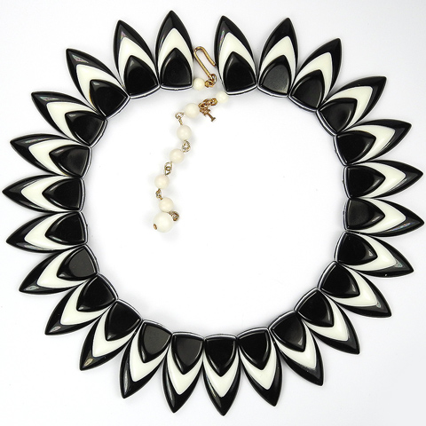 Trifari Black and White Sunburst Pattern Choker Necklace